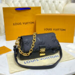 Louis Vuitton Favorite Black